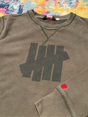 Undefeated Crewneck